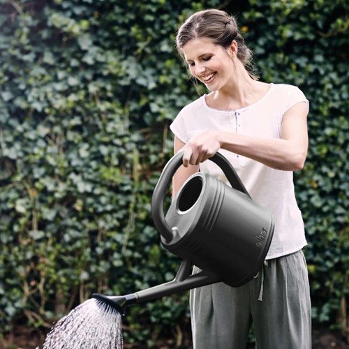 10L. Watering can Basics Plastic - Elho